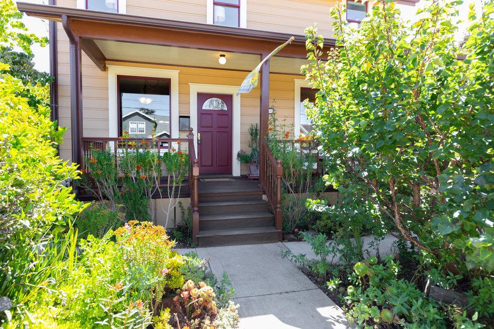Detail Gallery Image 3 of 44 For 328 Stanford Ave, Santa Cruz,  CA 95062 - 3 Beds | 2/1 Baths