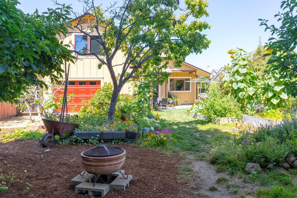Detail Gallery Image 36 of 44 For 328 Stanford Ave, Santa Cruz,  CA 95062 - 3 Beds | 2/1 Baths