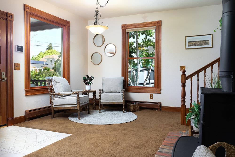 Detail Gallery Image 6 of 44 For 328 Stanford Ave, Santa Cruz,  CA 95062 - 3 Beds | 2/1 Baths