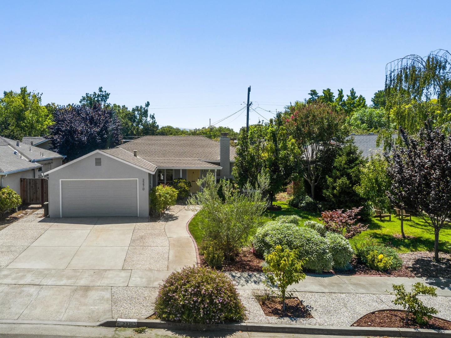 Detail Gallery Image 4 of 53 For 2270 Walnut Grove Ave, San Jose,  CA 95128 - 3 Beds | 1 Baths