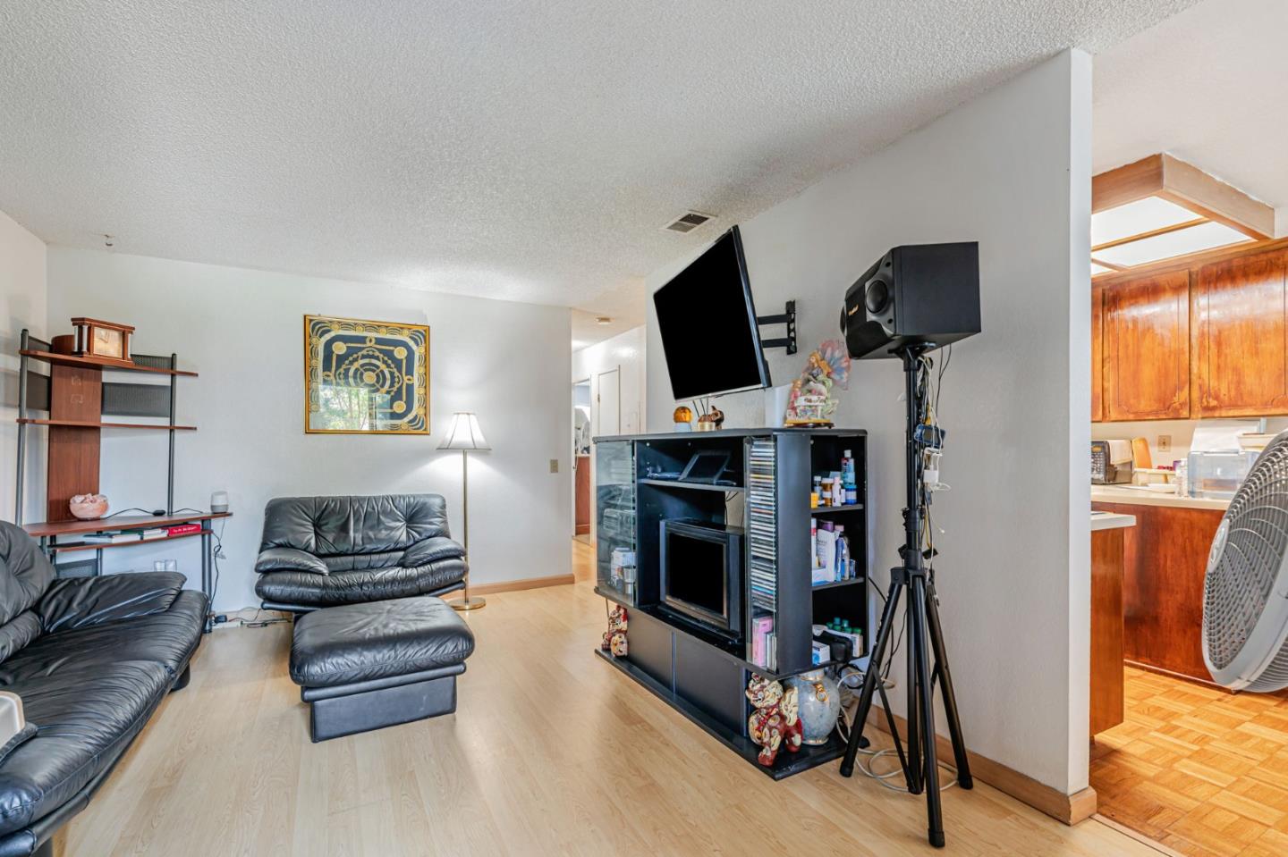 Detail Gallery Image 6 of 30 For 2599 Easton Ln #109,  San Jose,  CA 95133 - 2 Beds | 2 Baths