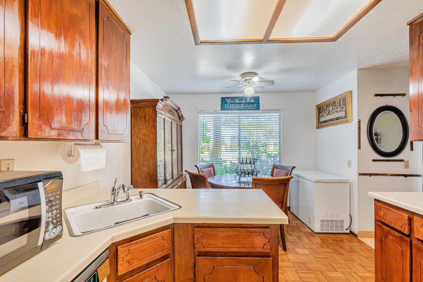 Detail Gallery Image 8 of 30 For 2599 Easton Ln #109,  San Jose,  CA 95133 - 2 Beds | 2 Baths