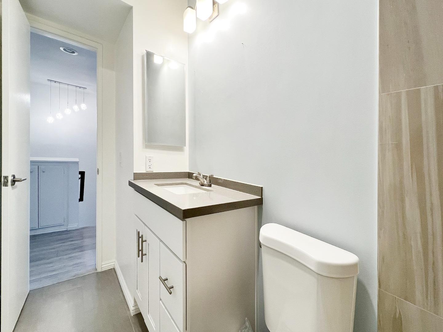 Detail Gallery Image 17 of 26 For 105 N Almansor St #4,  Alhambra,  CA 91801 - 3 Beds | 2/1 Baths