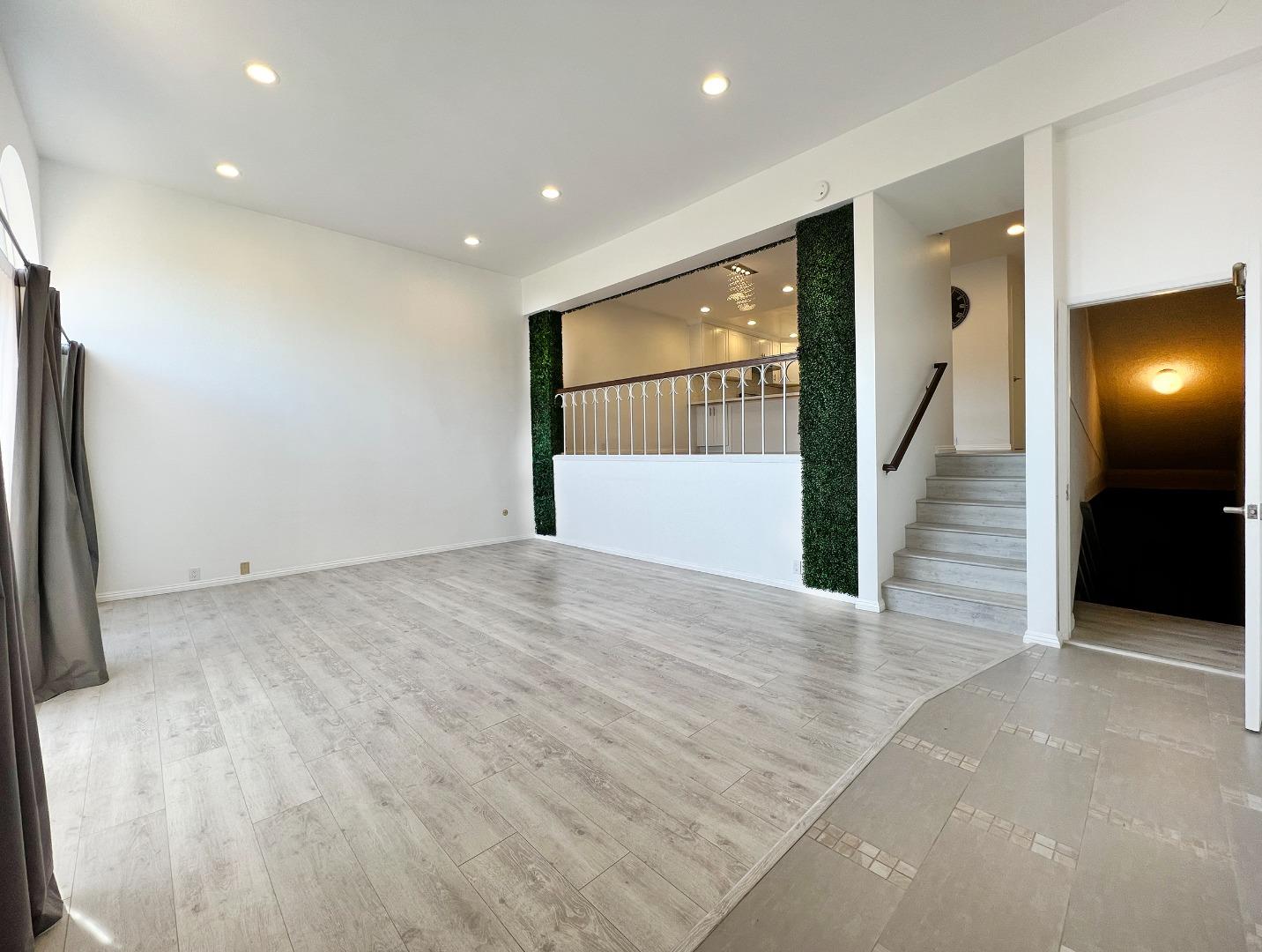 Detail Gallery Image 2 of 26 For 105 N Almansor St #4,  Alhambra,  CA 91801 - 3 Beds | 2/1 Baths