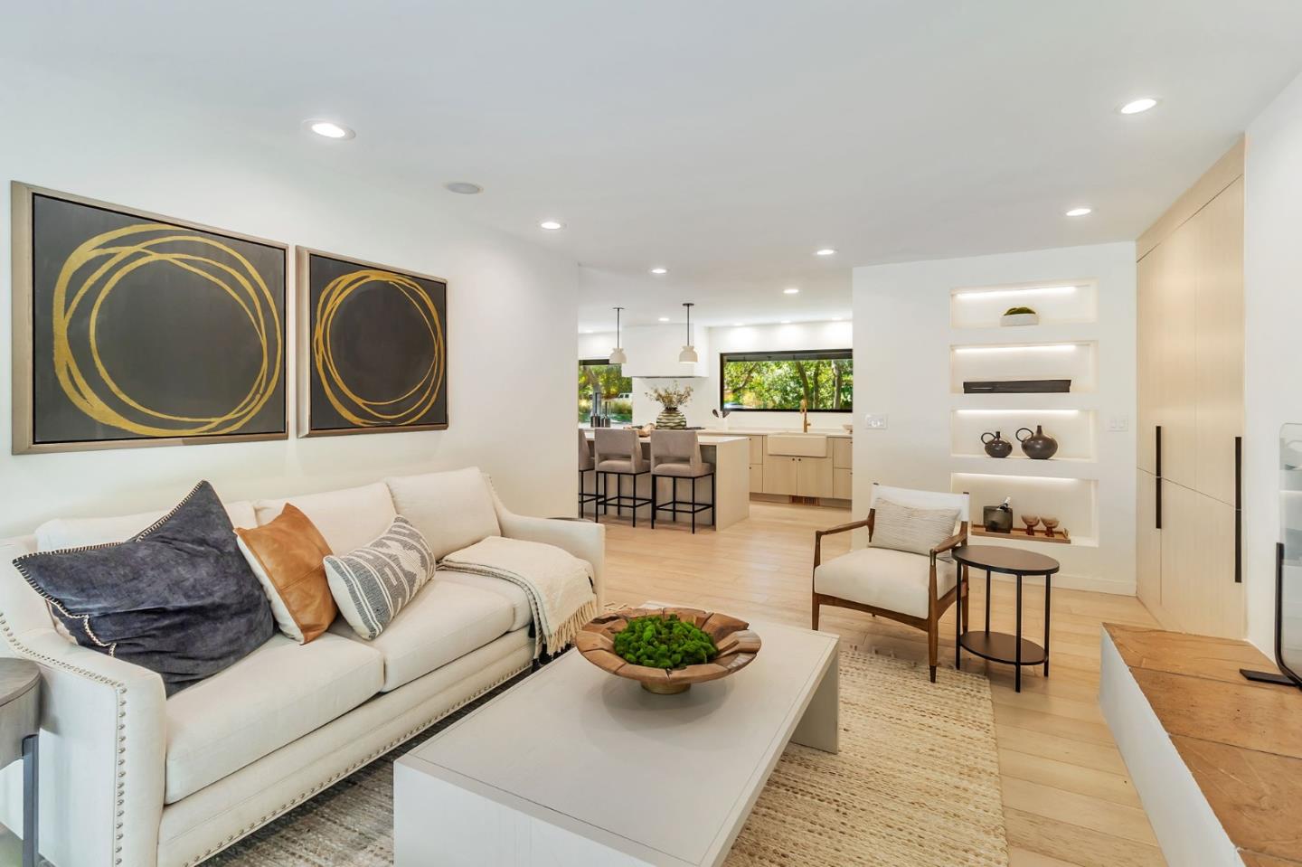 Detail Gallery Image 13 of 66 For 240 Willowbrook Dr, Portola Valley,  CA 94028 - 4 Beds | 2/1 Baths
