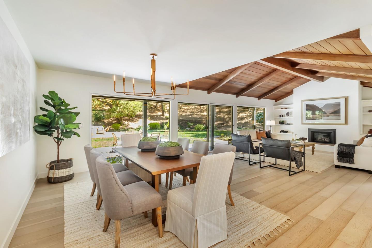 Detail Gallery Image 24 of 66 For 240 Willowbrook Dr, Portola Valley,  CA 94028 - 4 Beds | 2/1 Baths