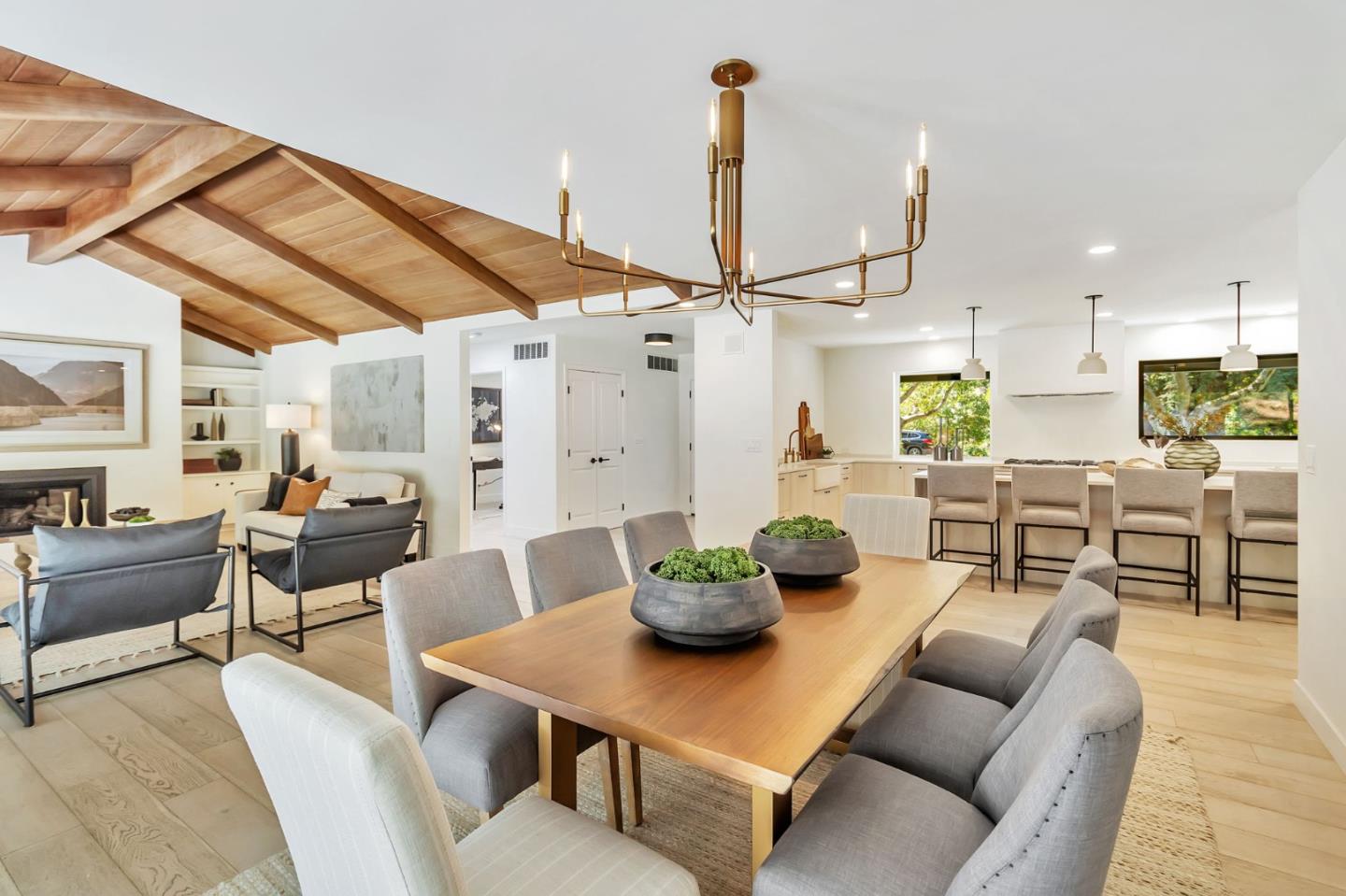 Detail Gallery Image 25 of 66 For 240 Willowbrook Dr, Portola Valley,  CA 94028 - 4 Beds | 2/1 Baths