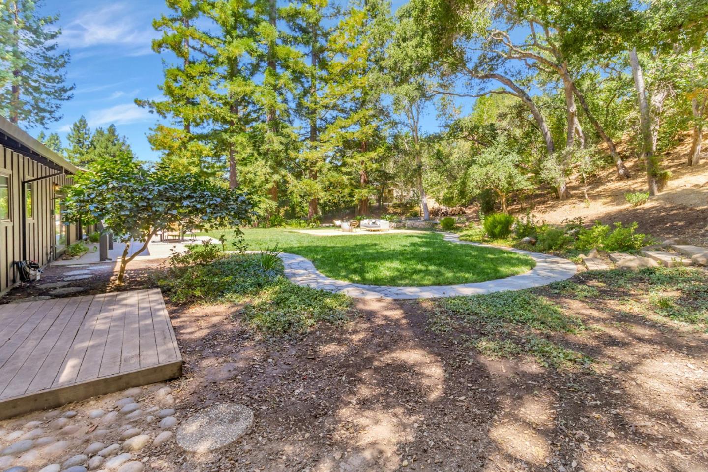 Detail Gallery Image 49 of 66 For 240 Willowbrook Dr, Portola Valley,  CA 94028 - 4 Beds | 2/1 Baths