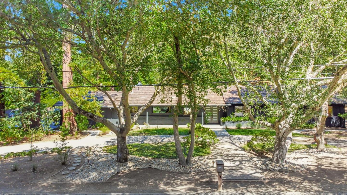Detail Gallery Image 54 of 66 For 240 Willowbrook Dr, Portola Valley,  CA 94028 - 4 Beds | 2/1 Baths