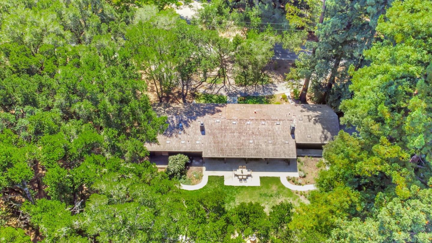 Detail Gallery Image 61 of 66 For 240 Willowbrook Dr, Portola Valley,  CA 94028 - 4 Beds | 2/1 Baths