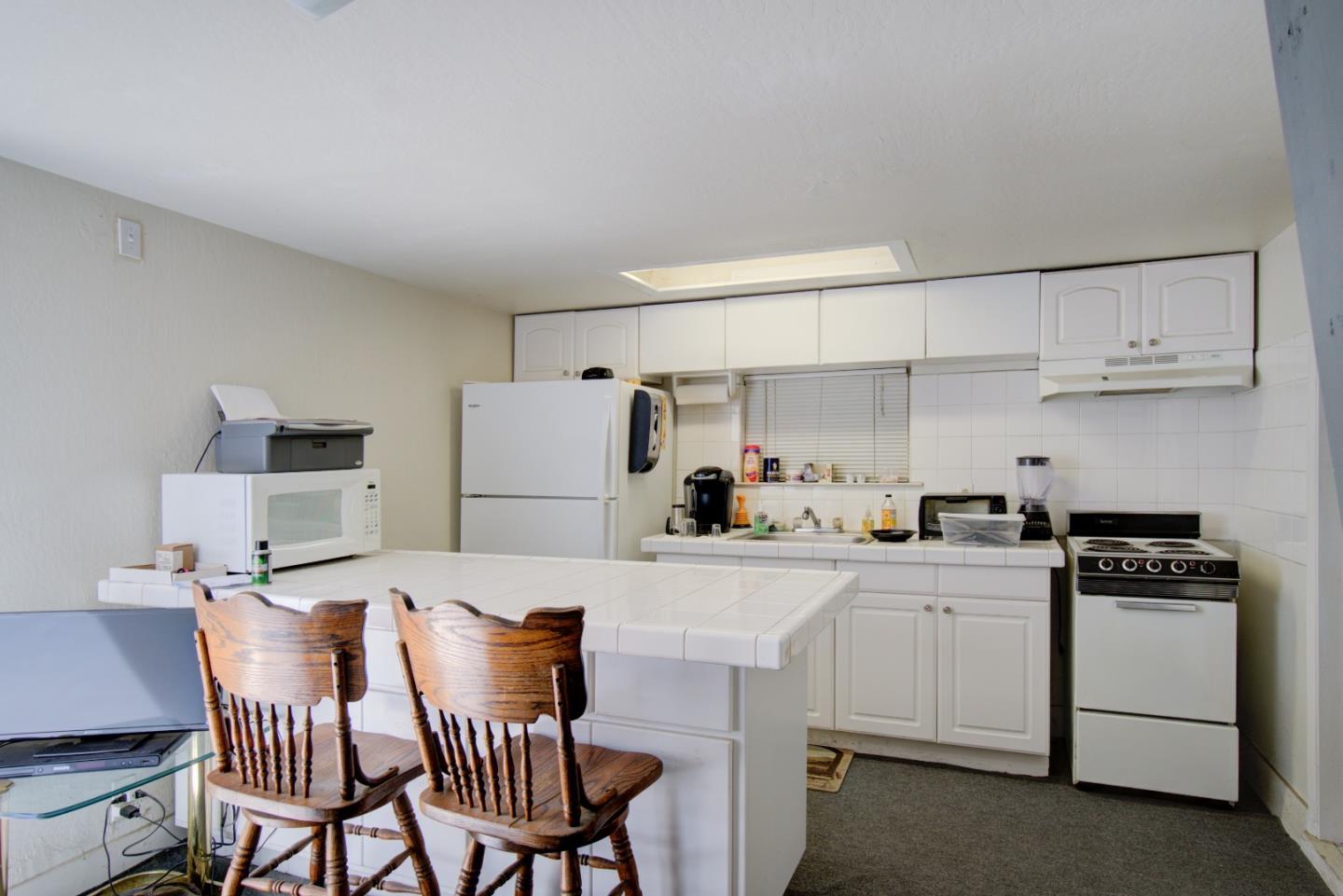 Detail Gallery Image 6 of 8 For 101 S 28th St, San Jose,  CA 95116 - 2 Beds | 1 Baths