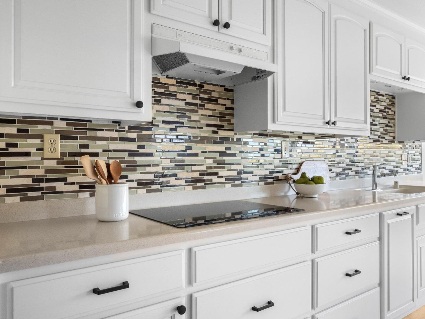 Detail Gallery Image 12 of 73 For 209 Calcita Dr, Santa Cruz,  CA 95060 - 4 Beds | 3/1 Baths