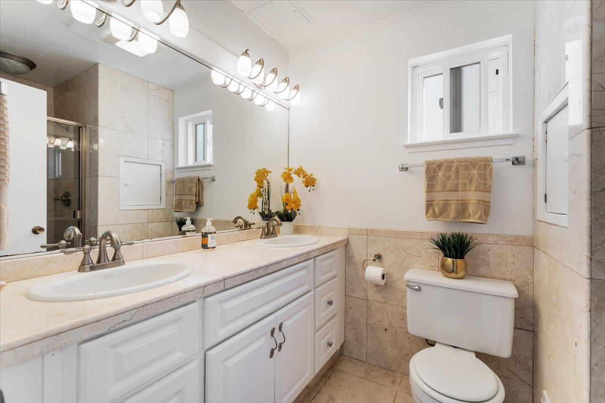 Detail Gallery Image 15 of 51 For 617 Beach Dr, Aptos,  CA 95003 - 4 Beds | 2/1 Baths