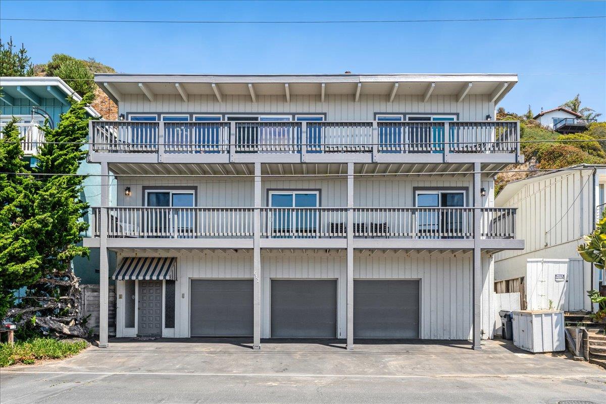 Detail Gallery Image 3 of 51 For 617 Beach Dr, Aptos,  CA 95003 - 4 Beds | 2/1 Baths