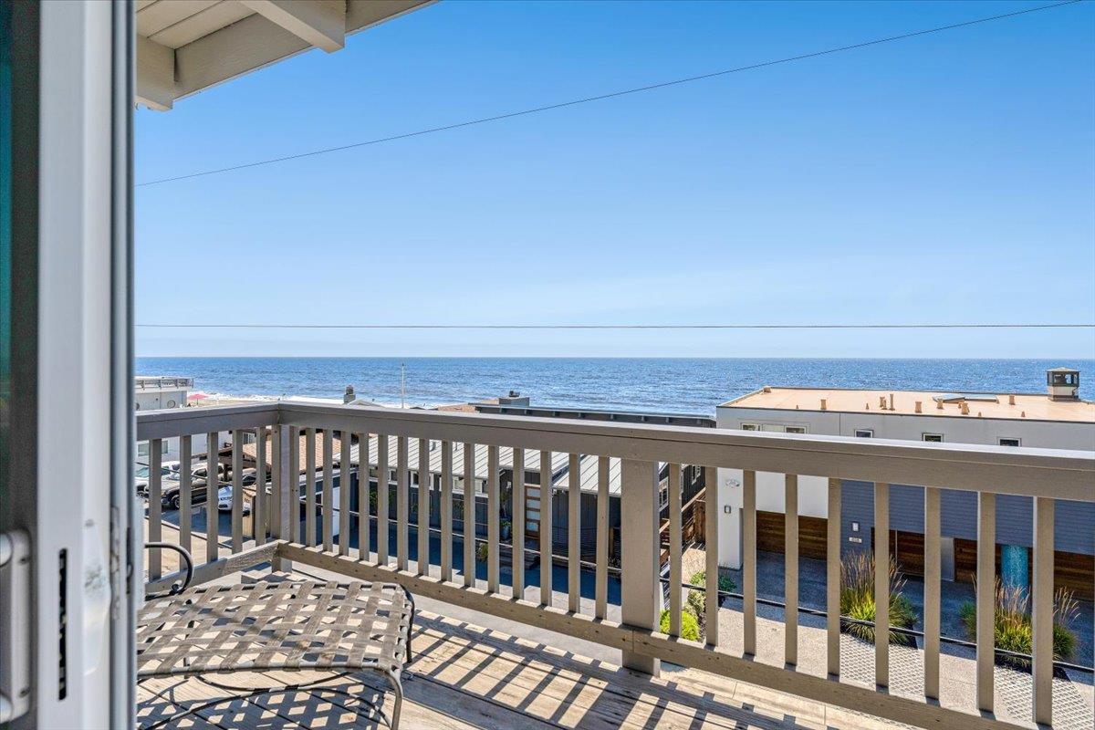 Detail Gallery Image 34 of 51 For 617 Beach Dr, Aptos,  CA 95003 - 4 Beds | 2/1 Baths