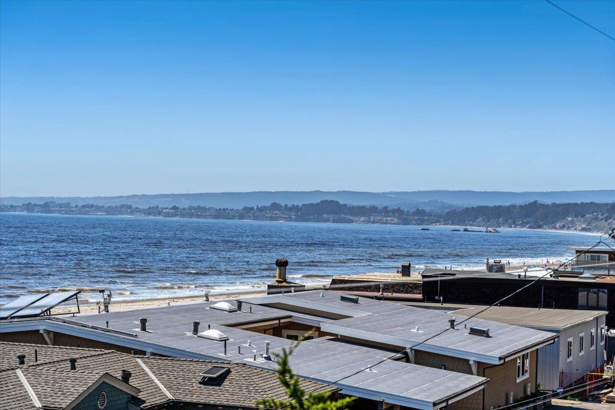 Detail Gallery Image 36 of 51 For 617 Beach Dr, Aptos,  CA 95003 - 4 Beds | 2/1 Baths