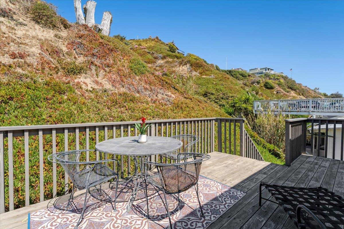 Detail Gallery Image 38 of 51 For 617 Beach Dr, Aptos,  CA 95003 - 4 Beds | 2/1 Baths