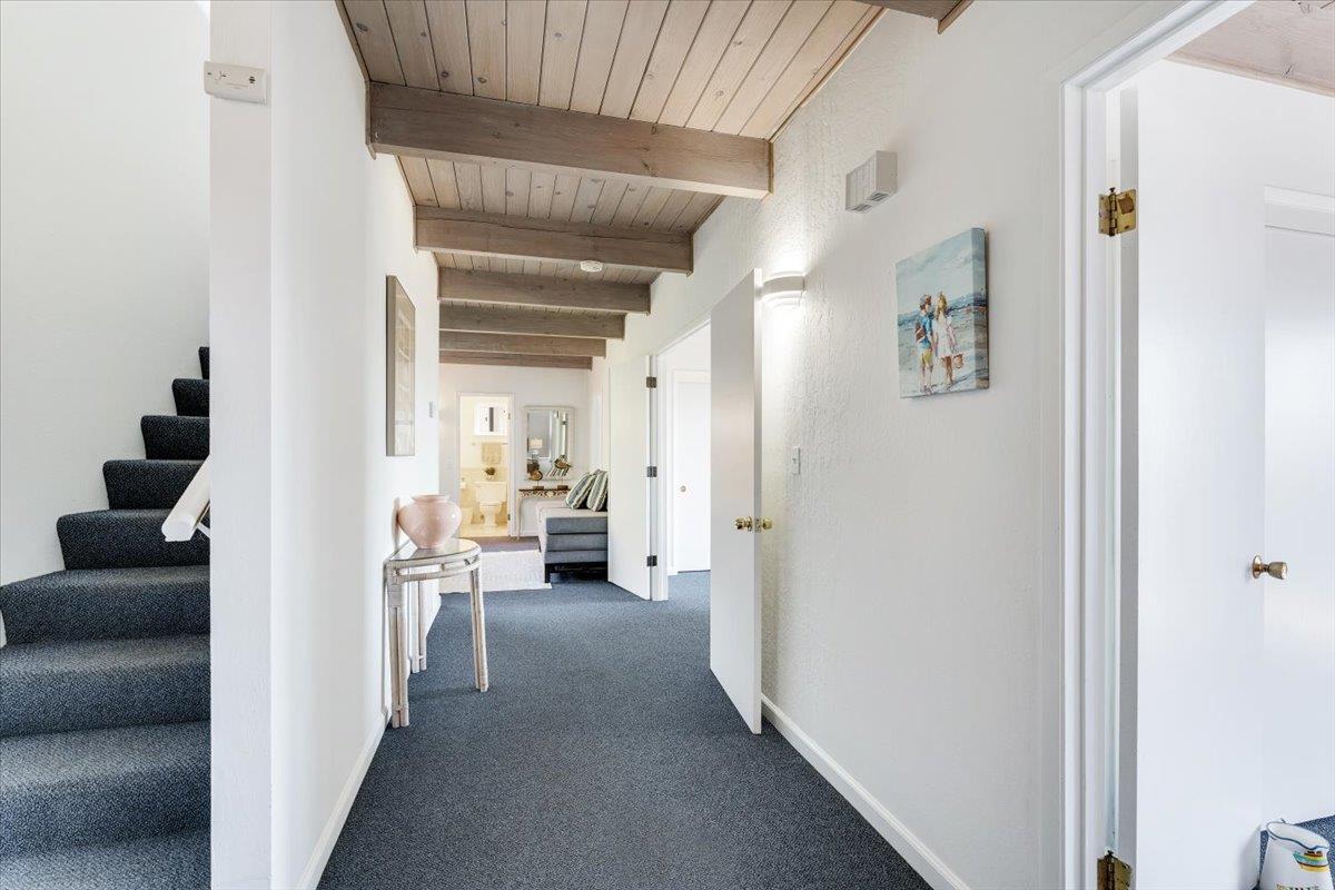Detail Gallery Image 5 of 51 For 617 Beach Dr, Aptos,  CA 95003 - 4 Beds | 2/1 Baths