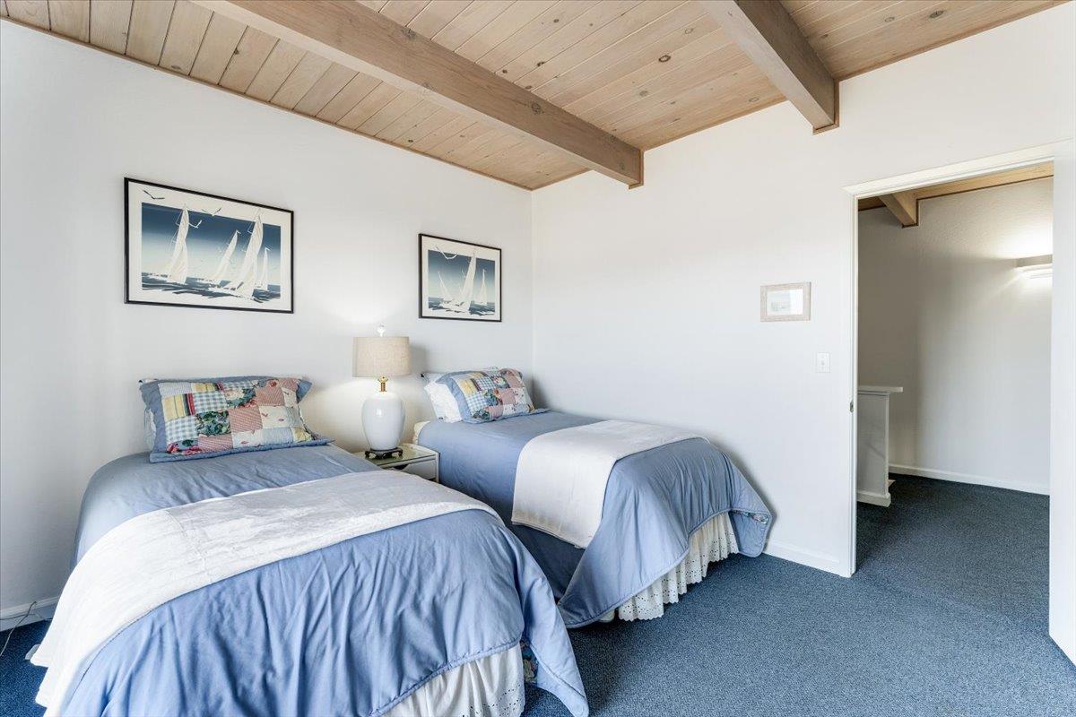Detail Gallery Image 7 of 51 For 617 Beach Dr, Aptos,  CA 95003 - 4 Beds | 2/1 Baths