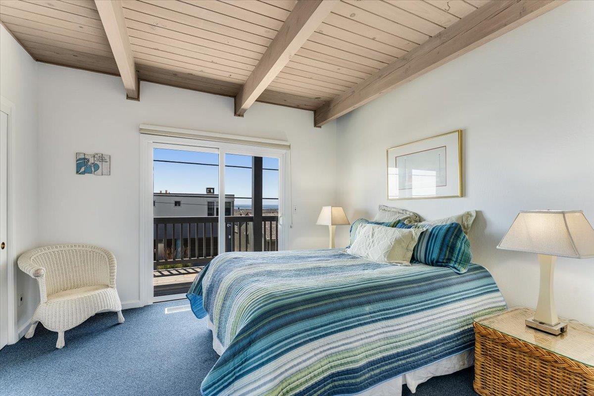 Detail Gallery Image 9 of 51 For 617 Beach Dr, Aptos,  CA 95003 - 4 Beds | 2/1 Baths