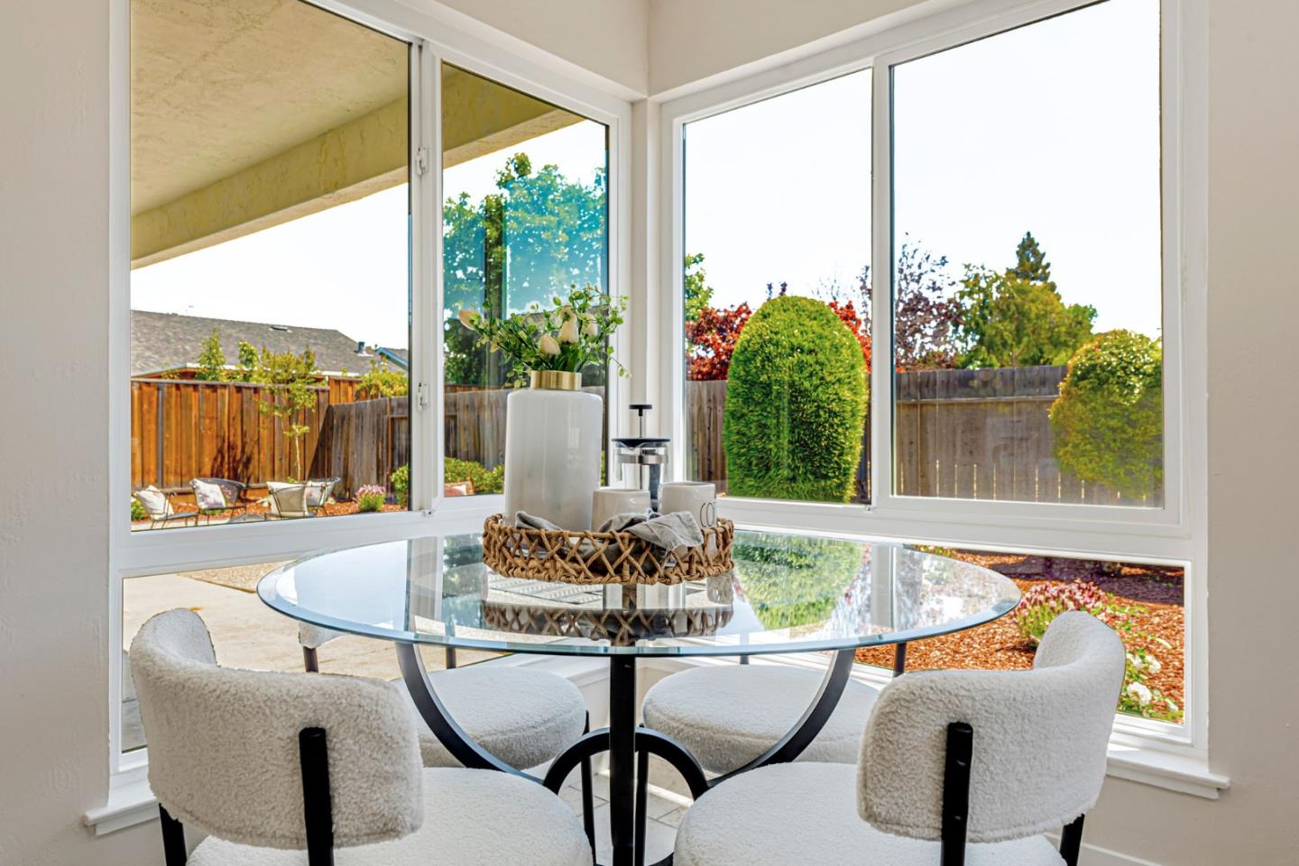 Detail Gallery Image 13 of 36 For 576 Albion Dr, San Jose,  CA 95136 - 4 Beds | 2 Baths