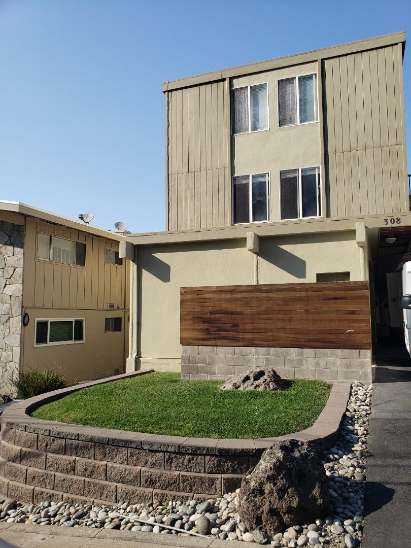 Detail Gallery Image 2 of 12 For 308 Torino Dr, San Carlos,  CA 94070 - 2 Beds | 2 Baths