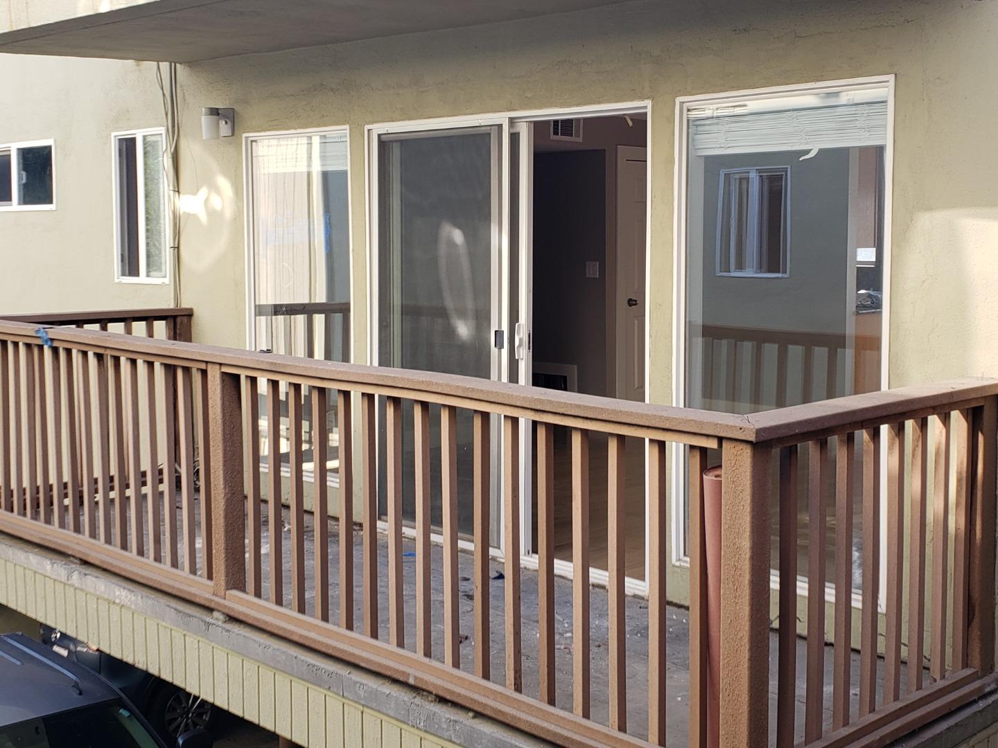 Detail Gallery Image 3 of 12 For 308 Torino Dr, San Carlos,  CA 94070 - 2 Beds | 2 Baths