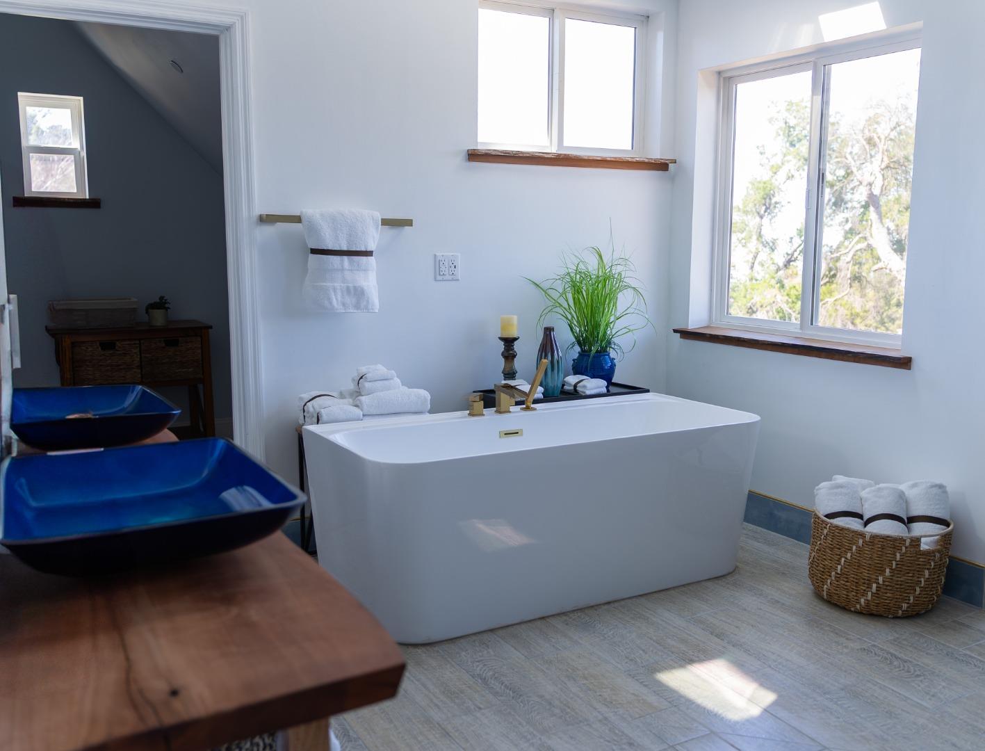Detail Gallery Image 19 of 29 For 10701 Empire Grade, Santa Cruz,  CA 95060 - 3 Beds | 2 Baths