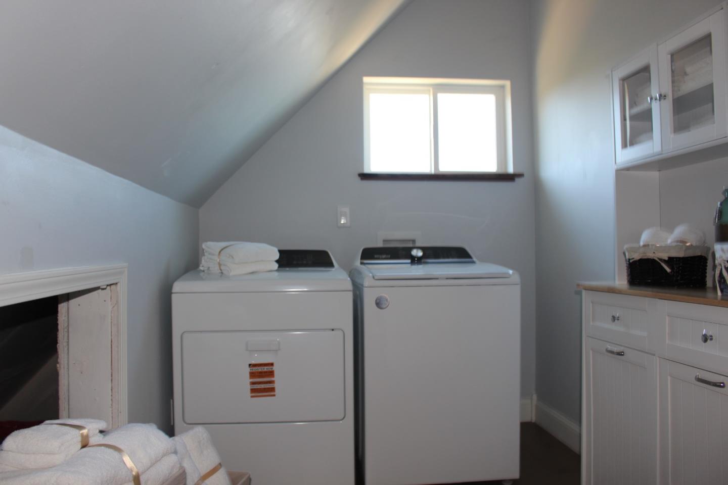 Detail Gallery Image 23 of 29 For 10701 Empire Grade, Santa Cruz,  CA 95060 - 3 Beds | 2 Baths