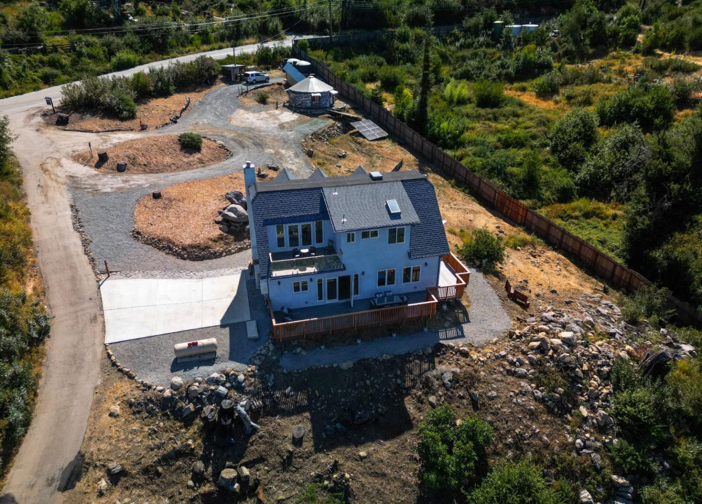 Detail Gallery Image 6 of 29 For 10701 Empire Grade, Santa Cruz,  CA 95060 - 3 Beds | 2 Baths