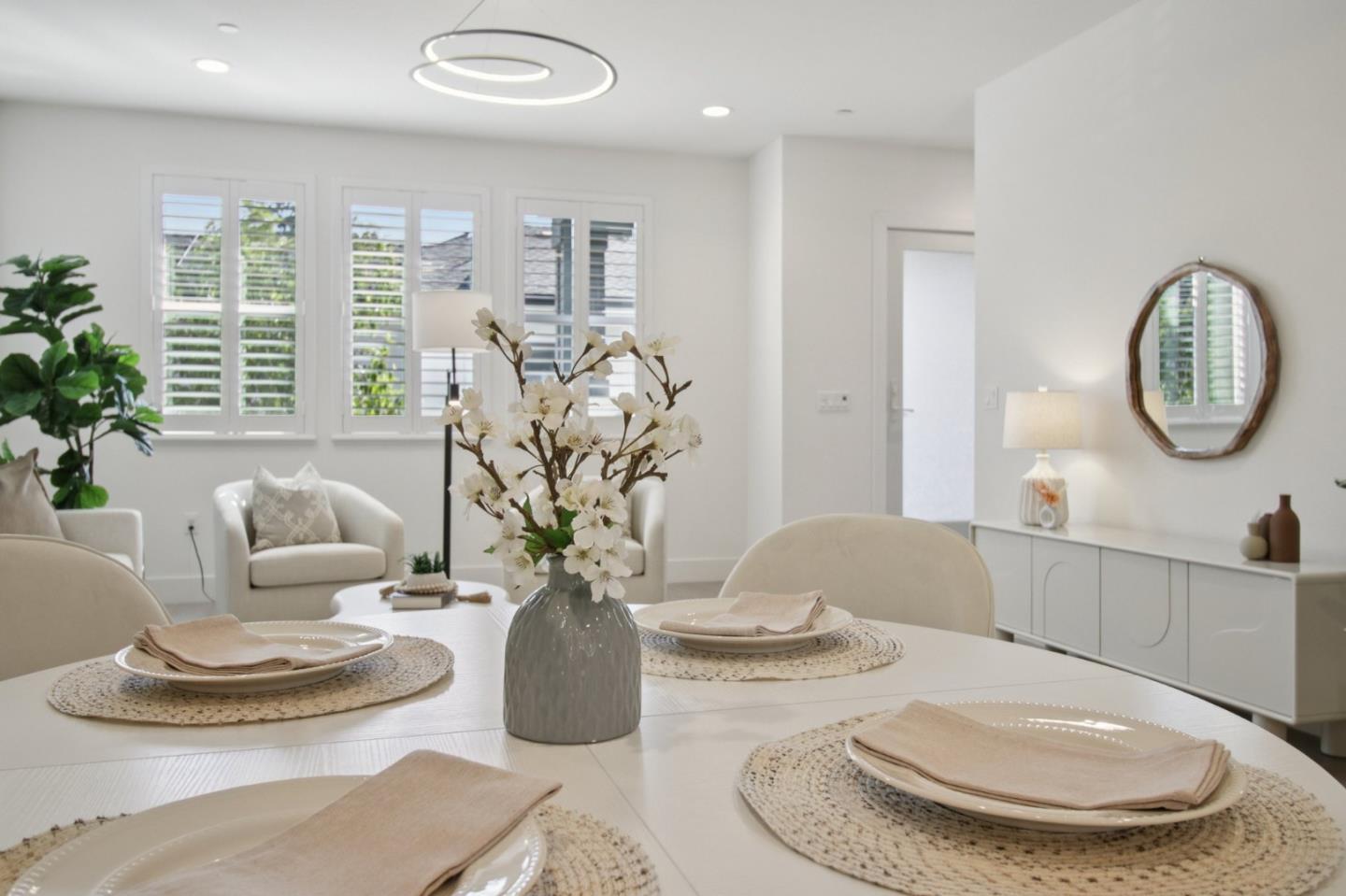 Detail Gallery Image 3 of 16 For 26 Avondale Ave, Redwood City,  CA 94062 - 3 Beds | 3/1 Baths