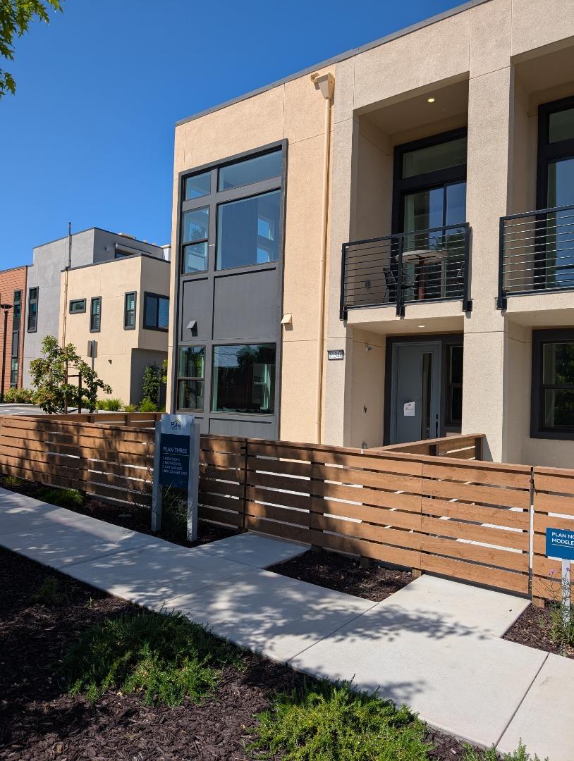 Detail Gallery Image 5 of 33 For 11240 Cottonwood Pl #38-08 PLAN 3,  Saratoga,  CA 95070 - 3 Beds | 3 Baths