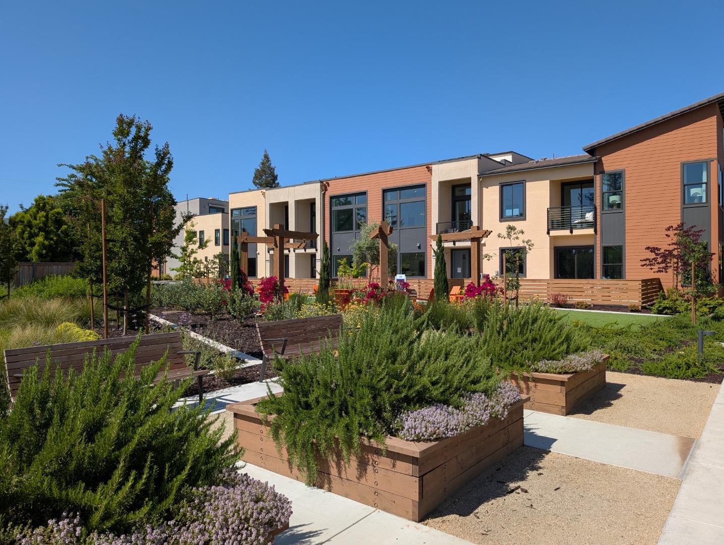 Detail Gallery Image 7 of 33 For 11240 Cottonwood Pl #38-08 PLAN 3,  Saratoga,  CA 95070 - 3 Beds | 3 Baths