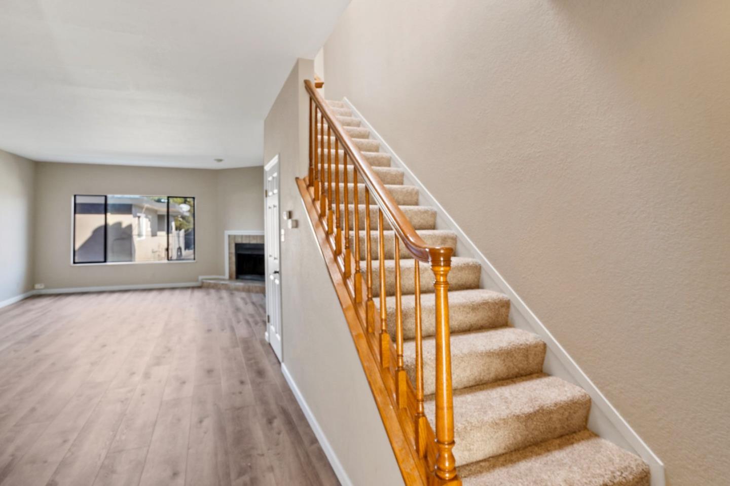 Detail Gallery Image 14 of 31 For 225 E Santa Inez Ave #15,  San Mateo,  CA 94401 - 2 Beds | 2/1 Baths