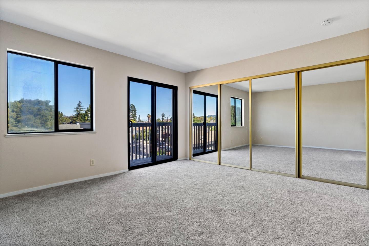 Detail Gallery Image 20 of 31 For 225 E Santa Inez Ave #15,  San Mateo,  CA 94401 - 2 Beds | 2/1 Baths
