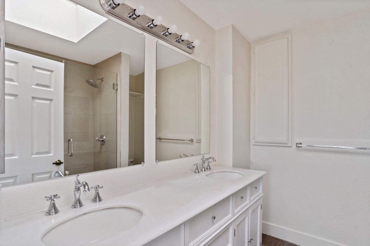 Detail Gallery Image 26 of 31 For 225 E Santa Inez Ave #15,  San Mateo,  CA 94401 - 2 Beds | 2/1 Baths