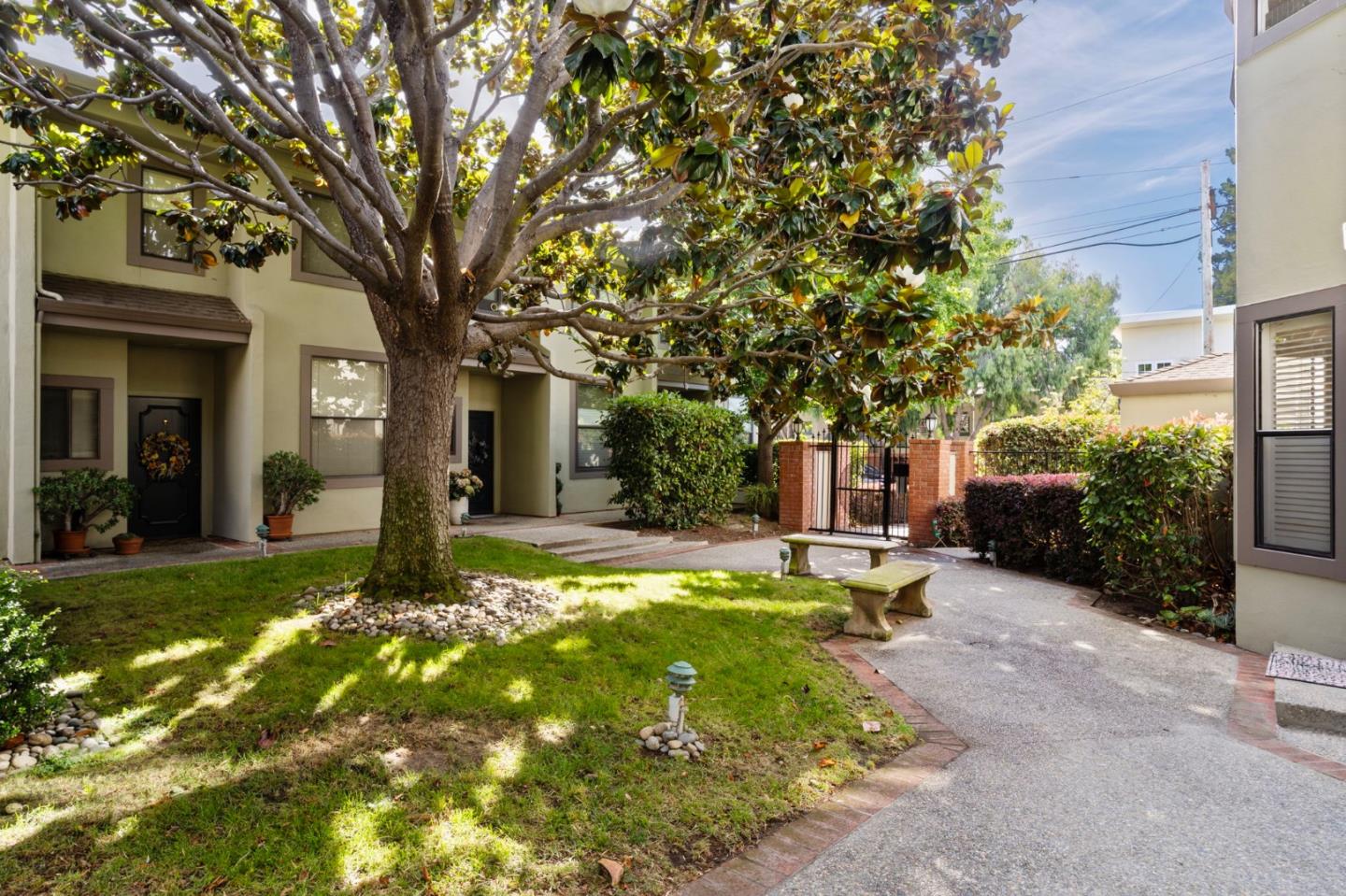 Detail Gallery Image 29 of 31 For 225 E Santa Inez Ave #15,  San Mateo,  CA 94401 - 2 Beds | 2/1 Baths