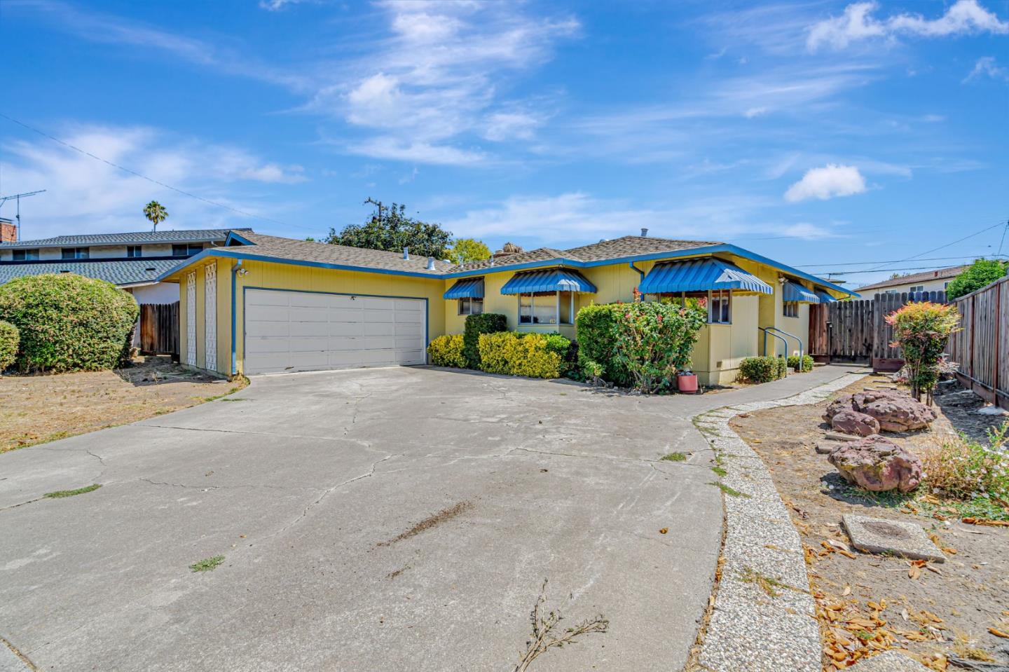 Detail Gallery Image 1 of 49 For 390 Lawndale Ave, Campbell,  CA 95008 - 3 Beds | 1/1 Baths