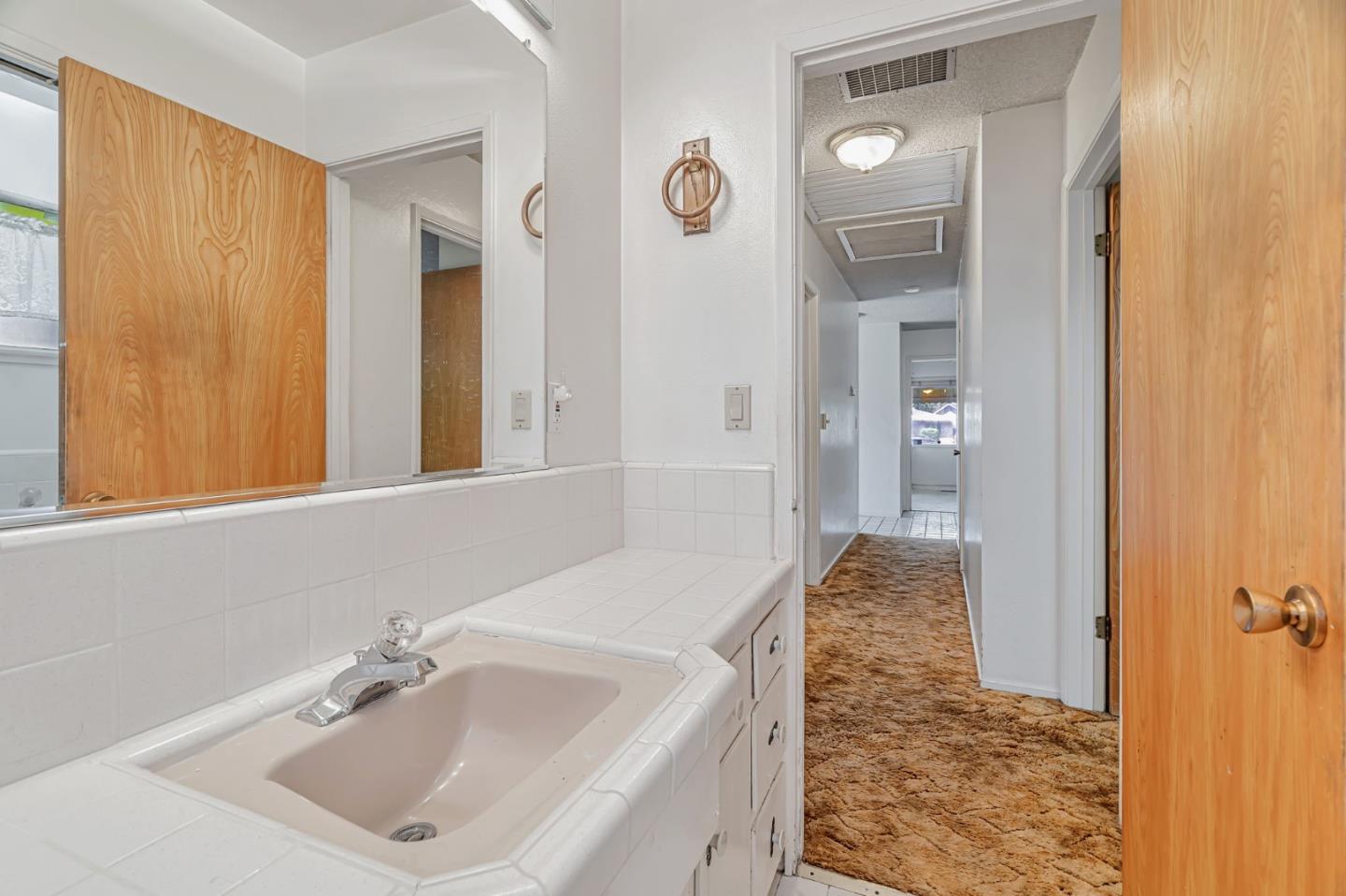 Detail Gallery Image 32 of 49 For 390 Lawndale Ave, Campbell,  CA 95008 - 3 Beds | 1/1 Baths