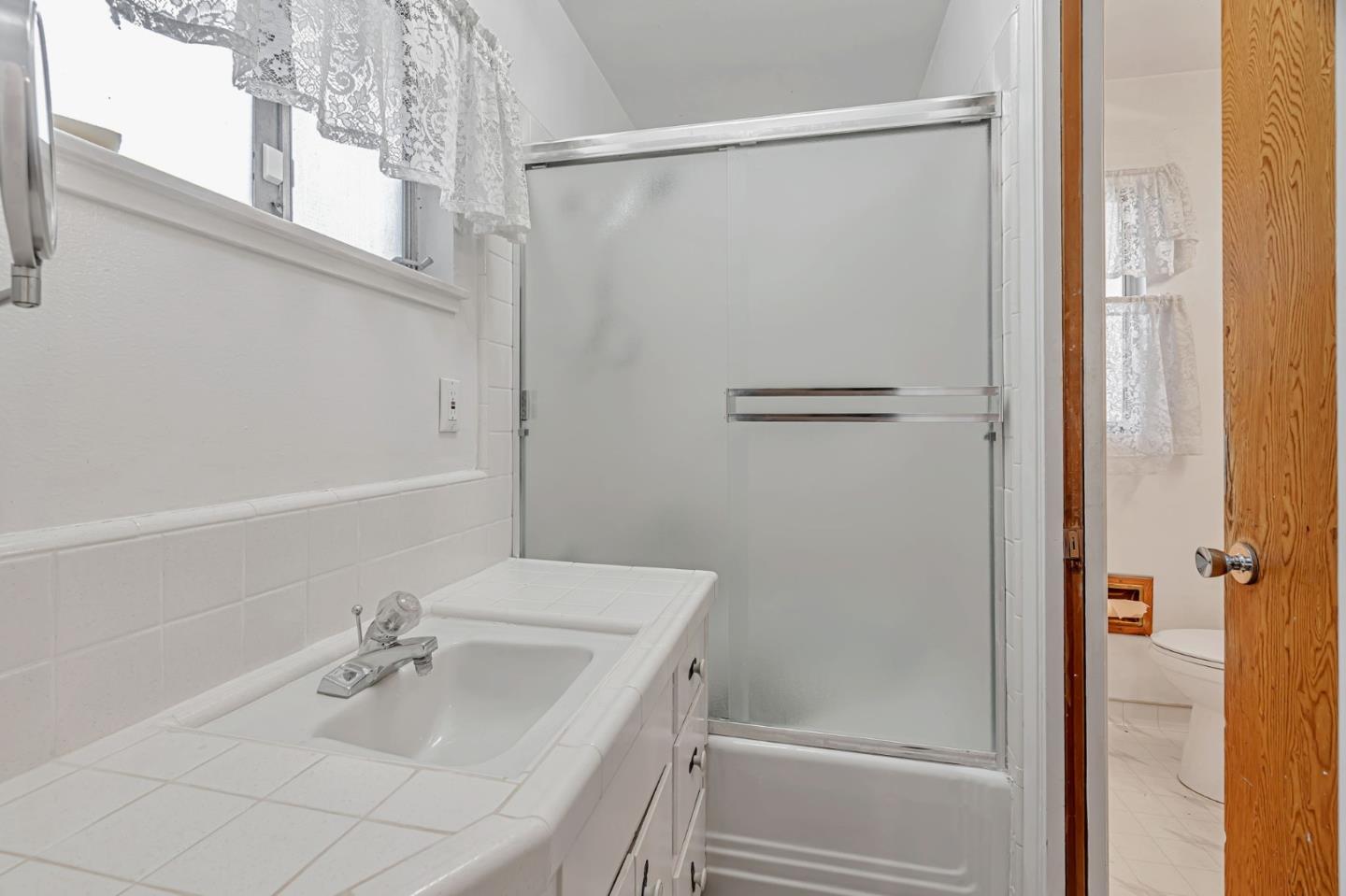 Detail Gallery Image 33 of 49 For 390 Lawndale Ave, Campbell,  CA 95008 - 3 Beds | 1/1 Baths