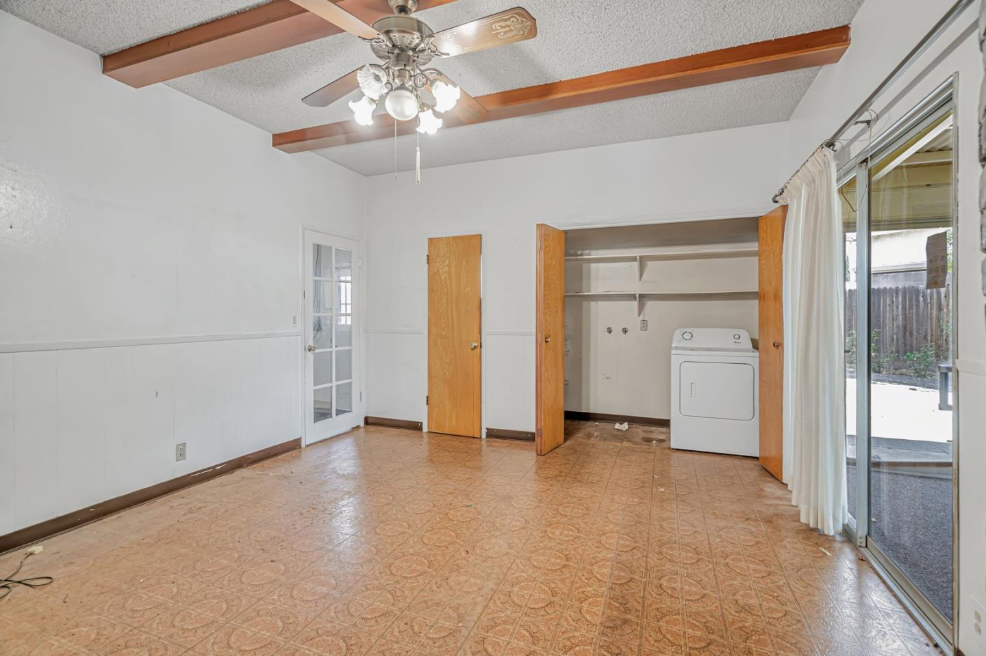 Detail Gallery Image 6 of 49 For 390 Lawndale Ave, Campbell,  CA 95008 - 3 Beds | 1/1 Baths