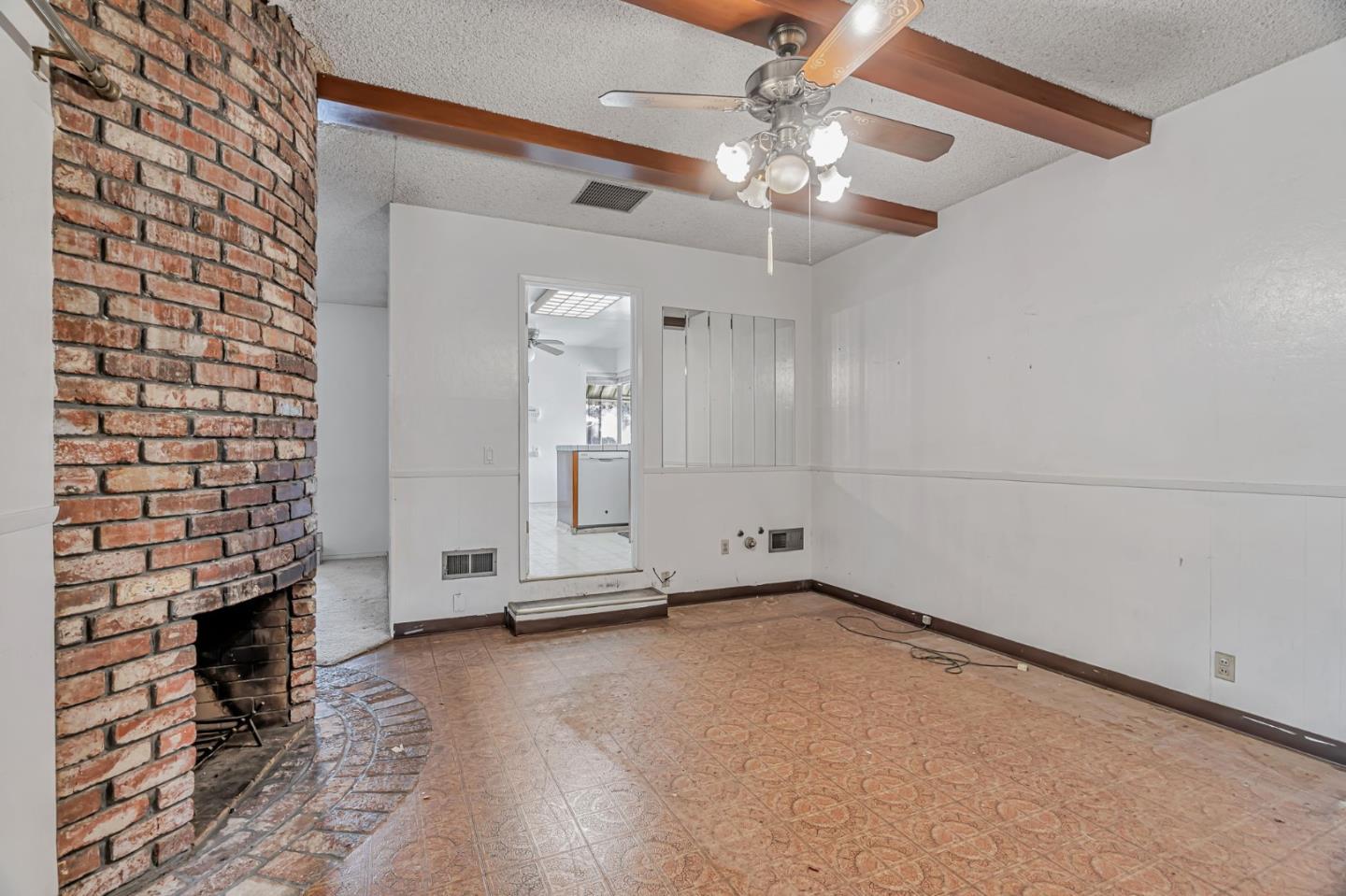 Detail Gallery Image 8 of 49 For 390 Lawndale Ave, Campbell,  CA 95008 - 3 Beds | 1/1 Baths