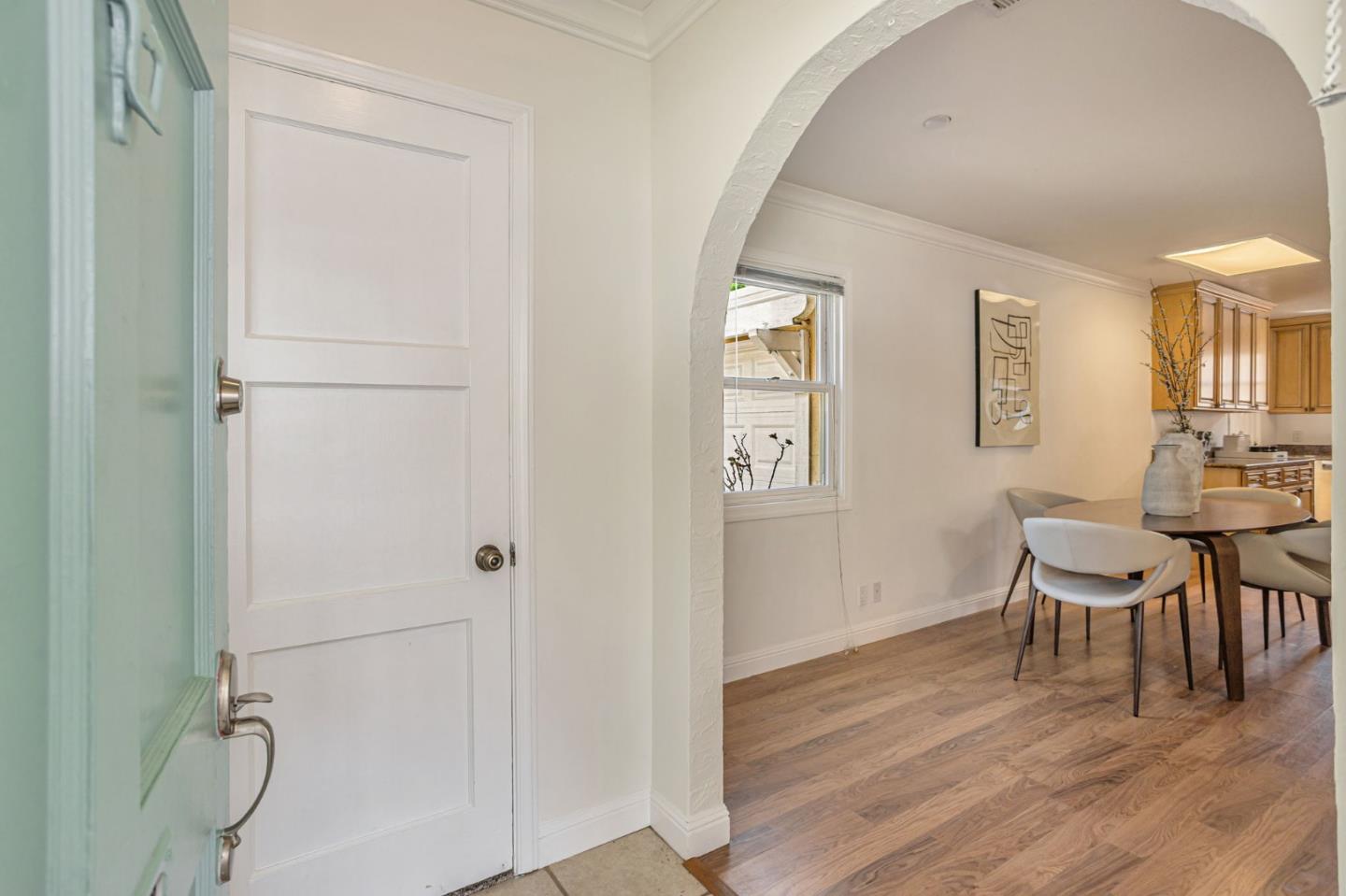 Detail Gallery Image 8 of 45 For 2398 Cherry Ave, San Jose,  CA 95125 - 3 Beds | 2 Baths