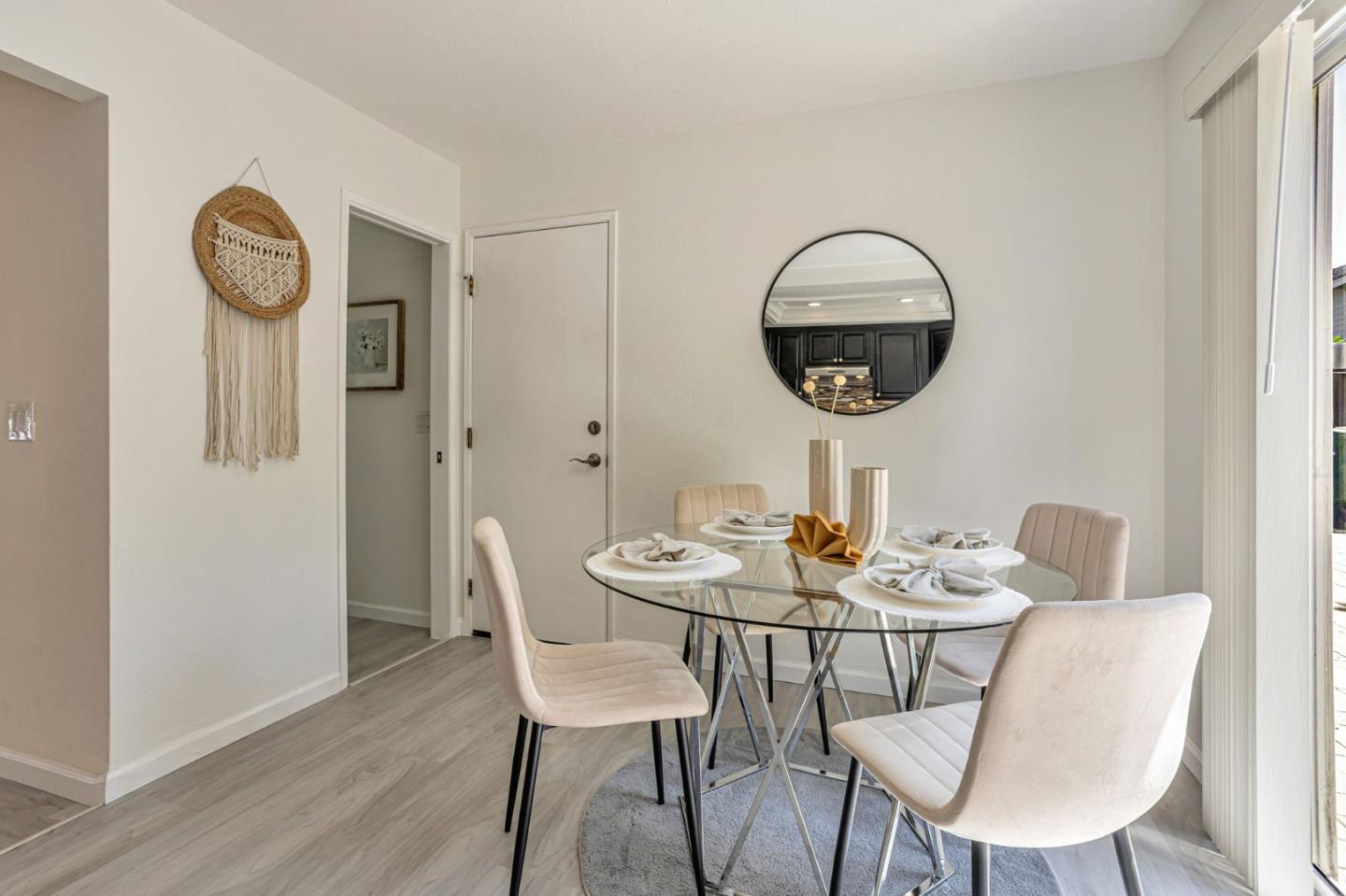 Detail Gallery Image 16 of 38 For 952 Coventry Way, Milpitas,  CA 95035 - 2 Beds | 2/1 Baths