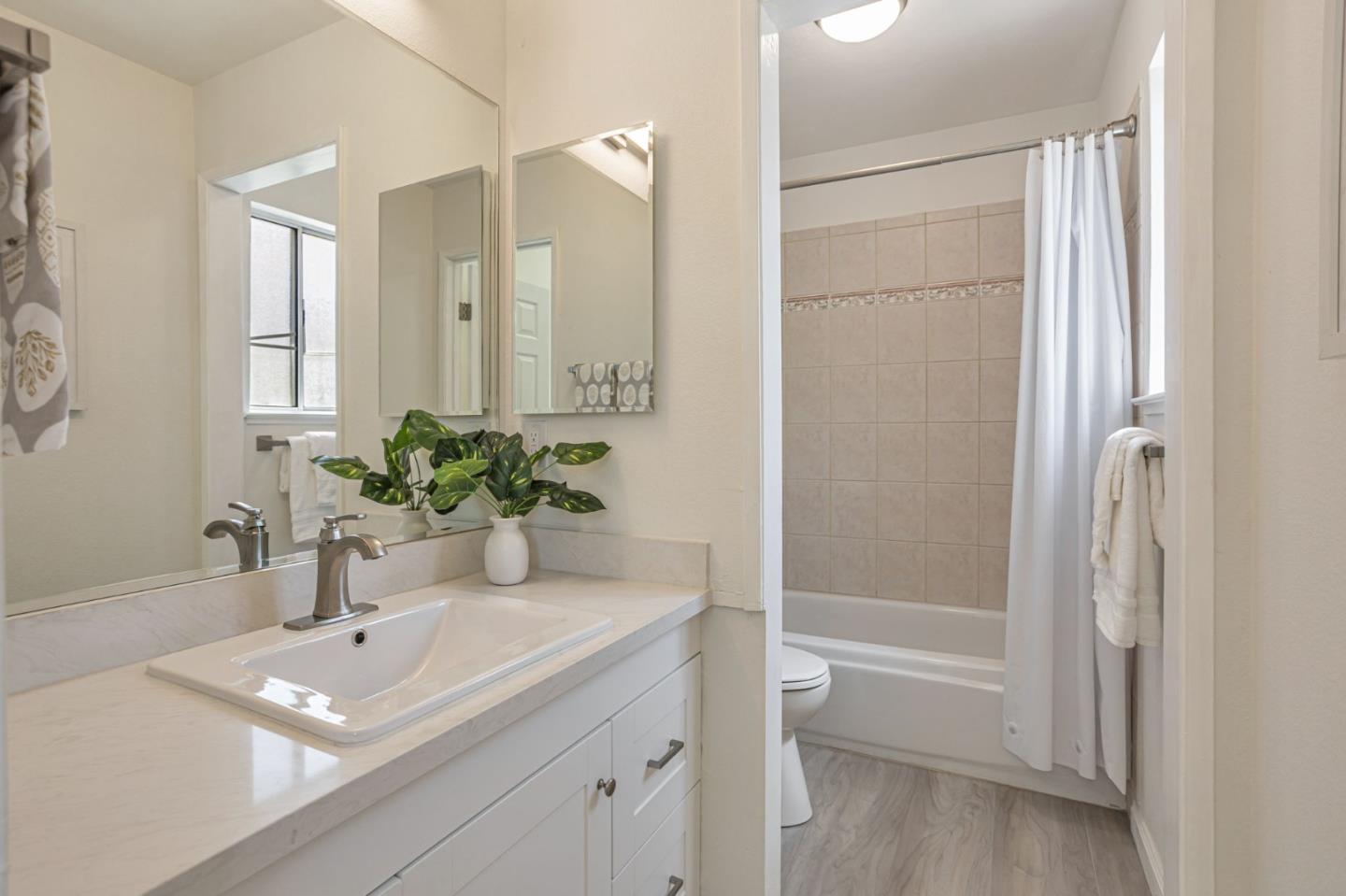 Detail Gallery Image 30 of 38 For 952 Coventry Way, Milpitas,  CA 95035 - 2 Beds | 2/1 Baths