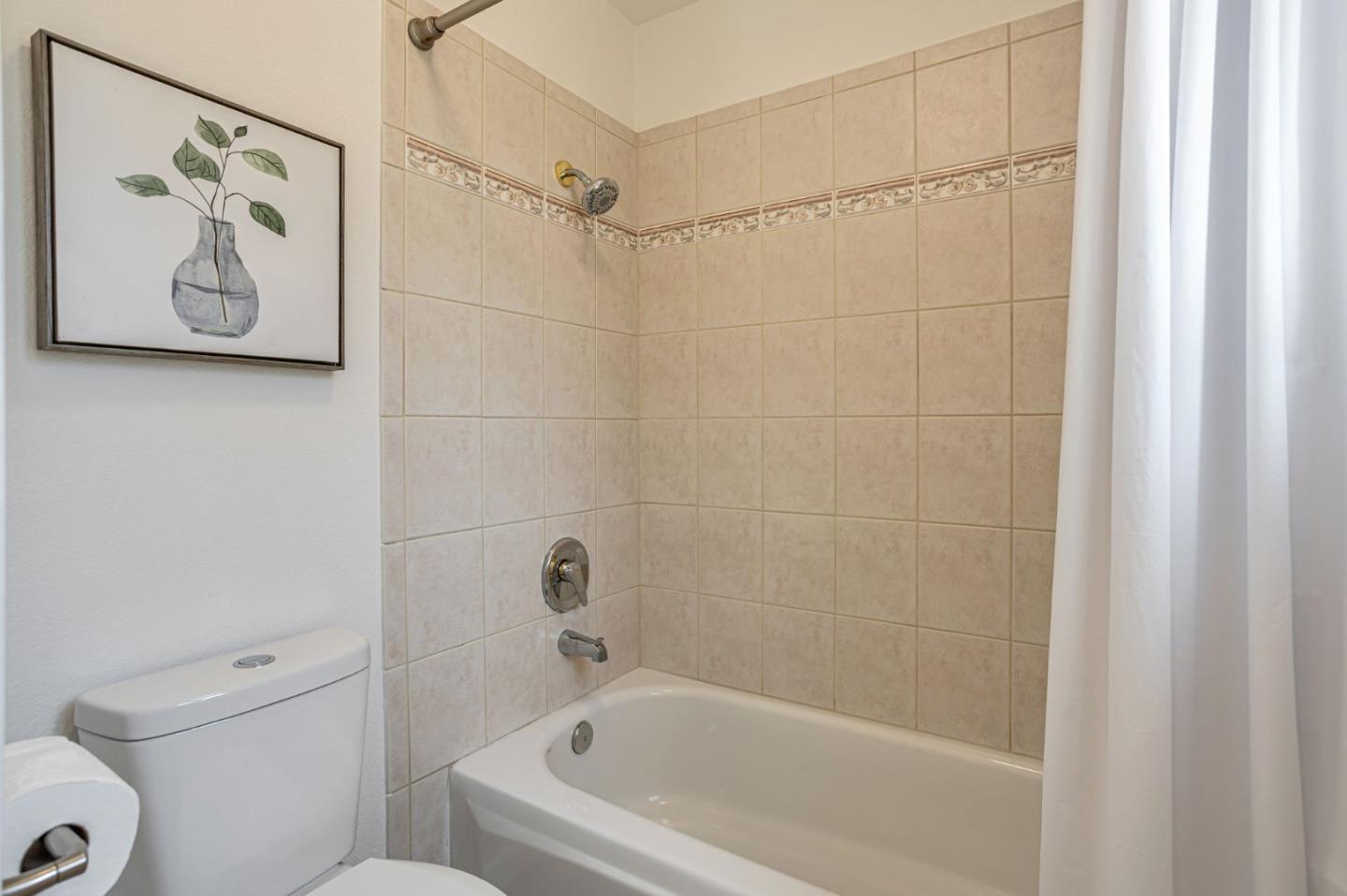 Detail Gallery Image 31 of 38 For 952 Coventry Way, Milpitas,  CA 95035 - 2 Beds | 2/1 Baths