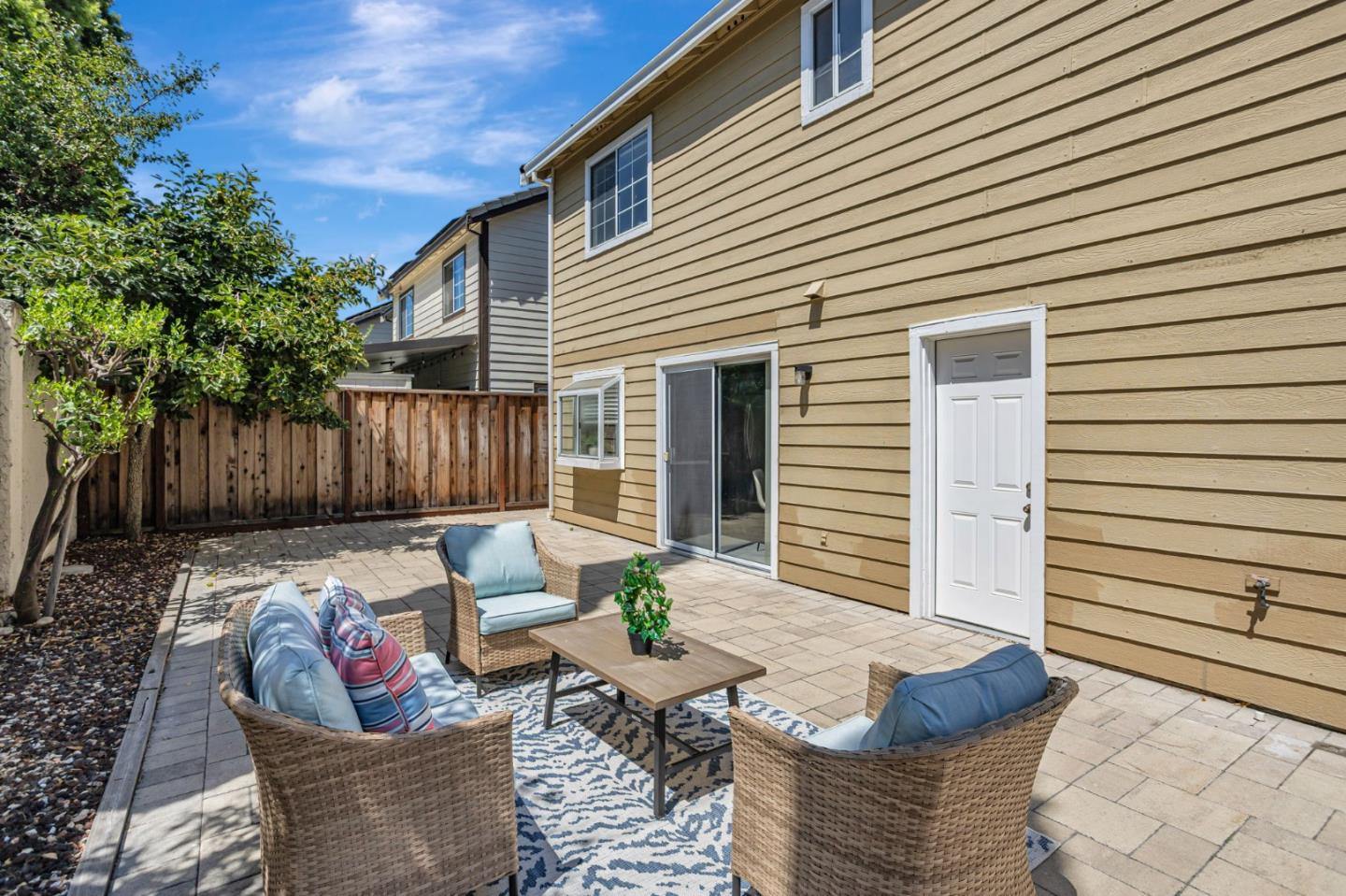 Detail Gallery Image 35 of 38 For 952 Coventry Way, Milpitas,  CA 95035 - 2 Beds | 2/1 Baths