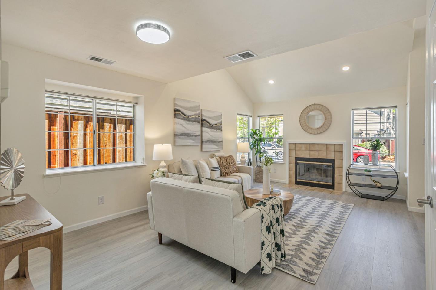 Detail Gallery Image 9 of 38 For 952 Coventry Way, Milpitas,  CA 95035 - 2 Beds | 2/1 Baths