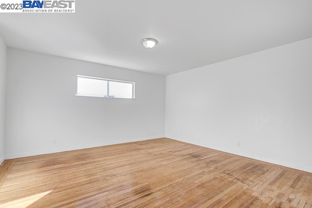 Detail Gallery Image 13 of 27 For 2285 Star Ave, Castro Valley,  CA 94546 - 3 Beds | 2 Baths