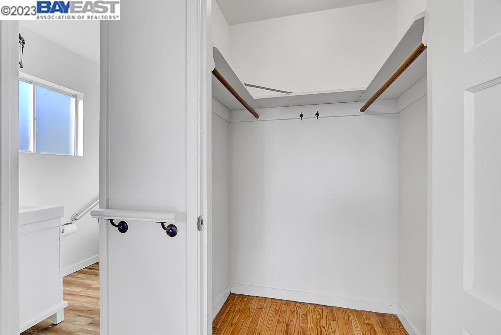 Detail Gallery Image 14 of 27 For 2285 Star Ave, Castro Valley,  CA 94546 - 3 Beds | 2 Baths